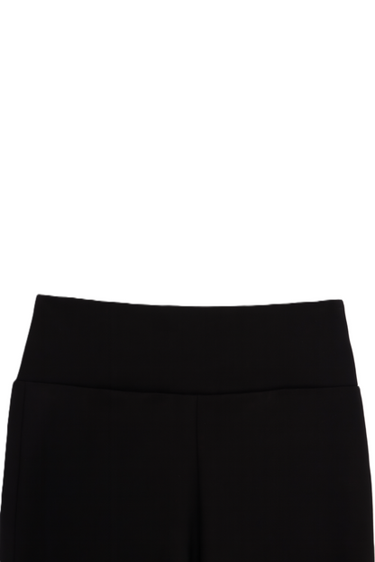 بنطال ضيق بخصر عريض