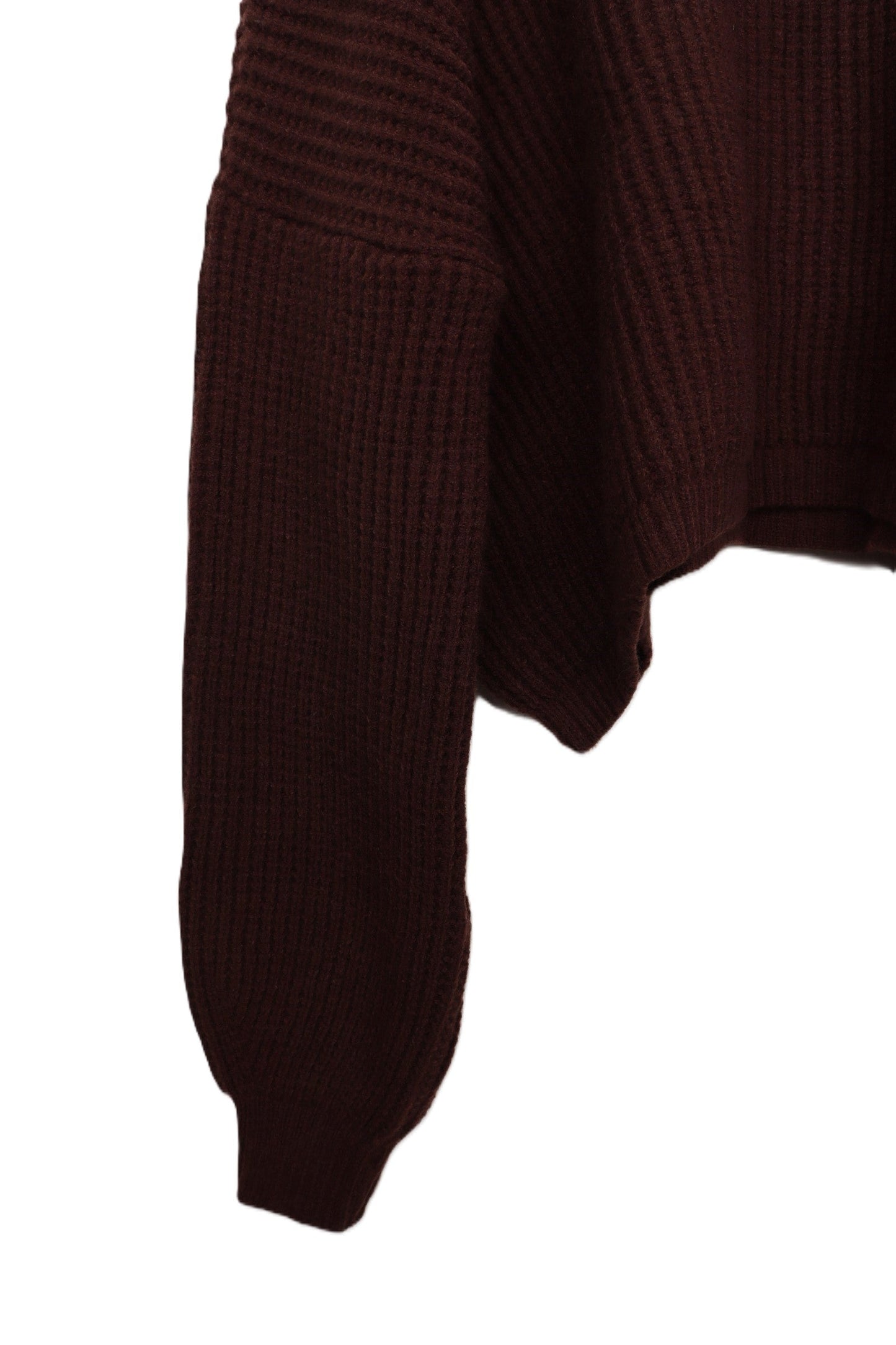 بلوفر بكتف منسدل