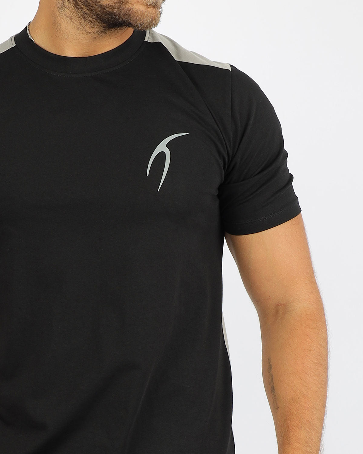 Atum  Basic T- Shirt