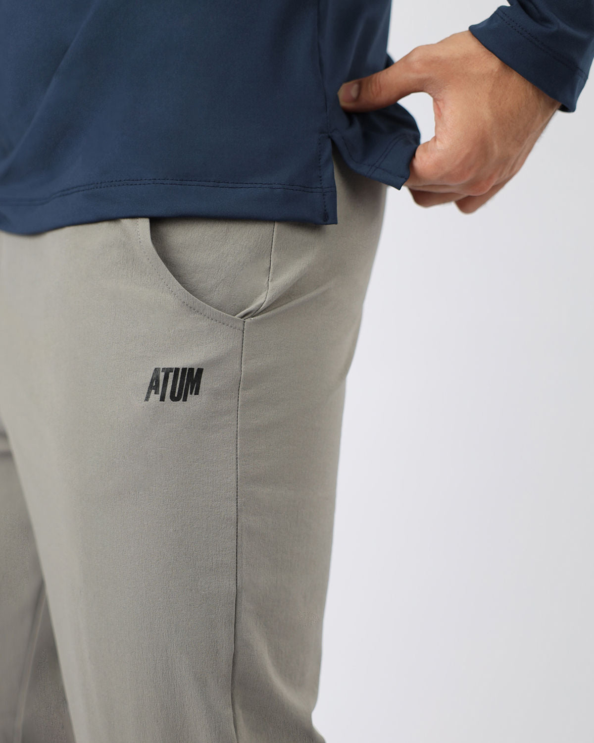 Atum  Slim-Fit Jogger Pants