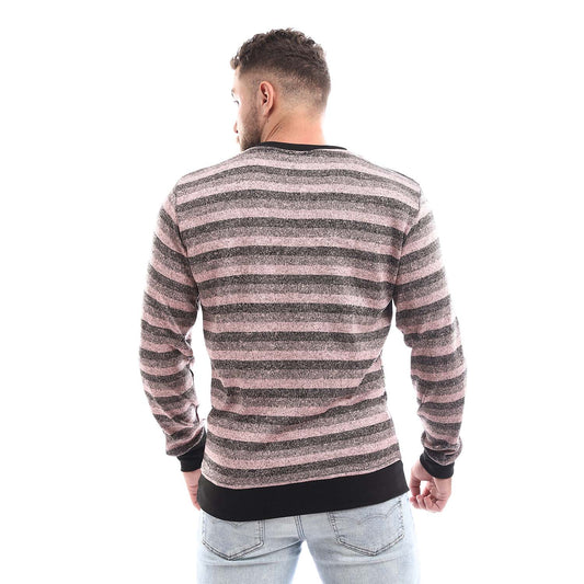 Casual Striped V-Neck Sweatshirt - سويت شيرت مخطط برقبة V