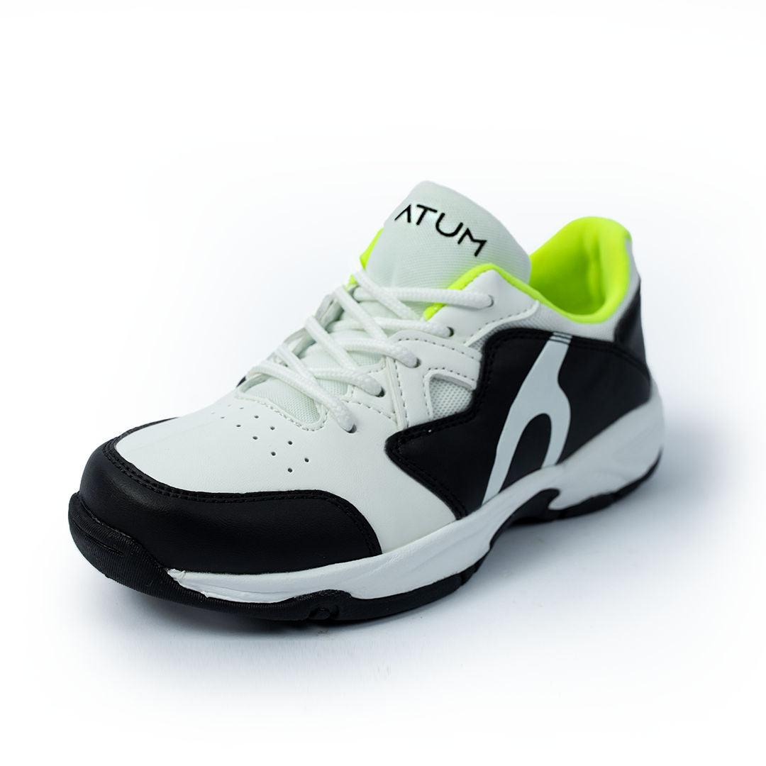 Photo by 𝗔𝗧𝗨ð�— SPORTSWEAR ® on December 26, 2022. May be of white/black lifestyle shoes with atum logo