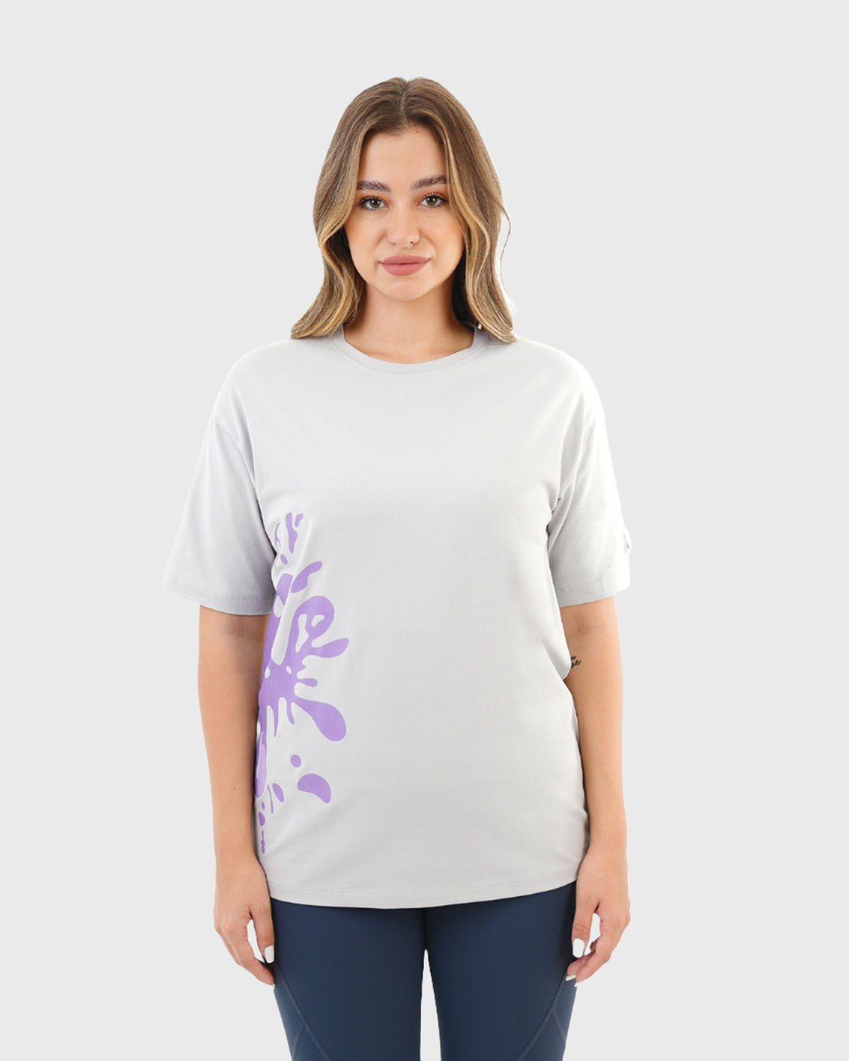 ATUM| Oversized Splash Women's T-Shirt - Gray With Violet print