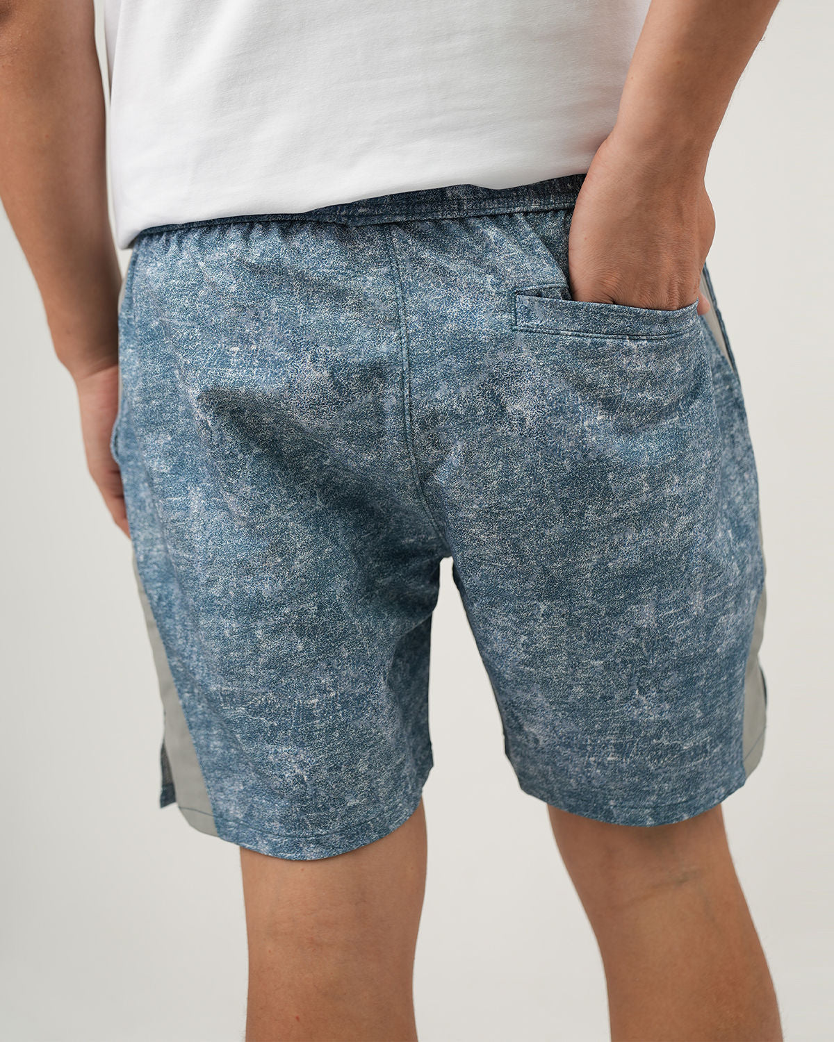 ATUM| Men's Printed Training Short - Navy