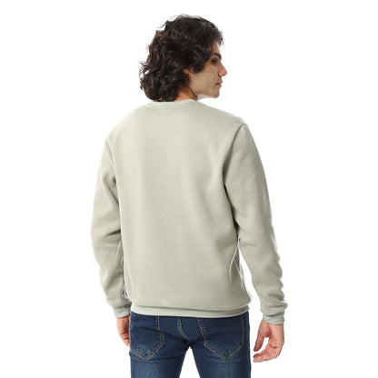 Casual V-Neck Sweatshirt - سويت شيرت كاجوال برقبة V