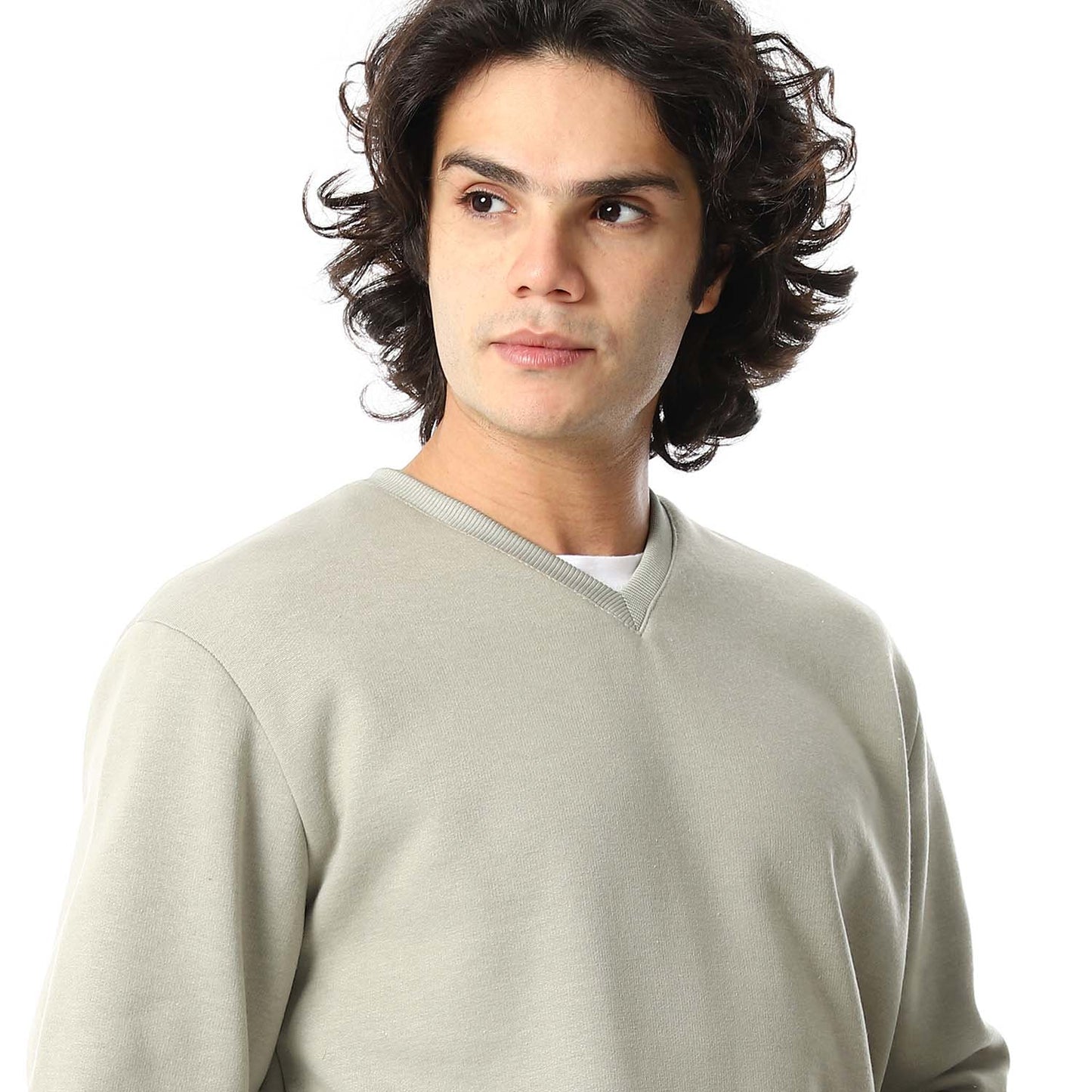 Casual V-Neck Sweatshirt - سويت شيرت كاجوال برقبة V