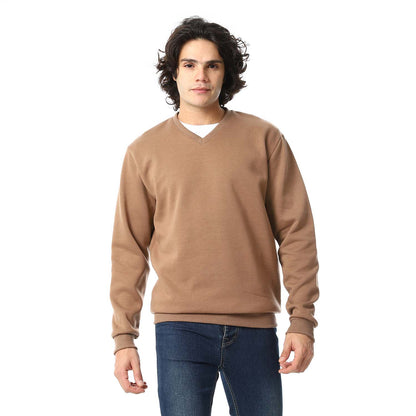 Casual V-Neck Sweatshirt - سويت شيرت كاجوال برقبة V