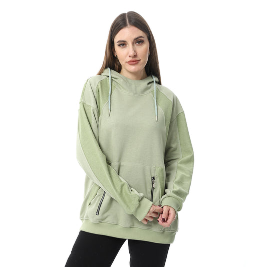 Pistachio Hoodie with Zipper Pockets