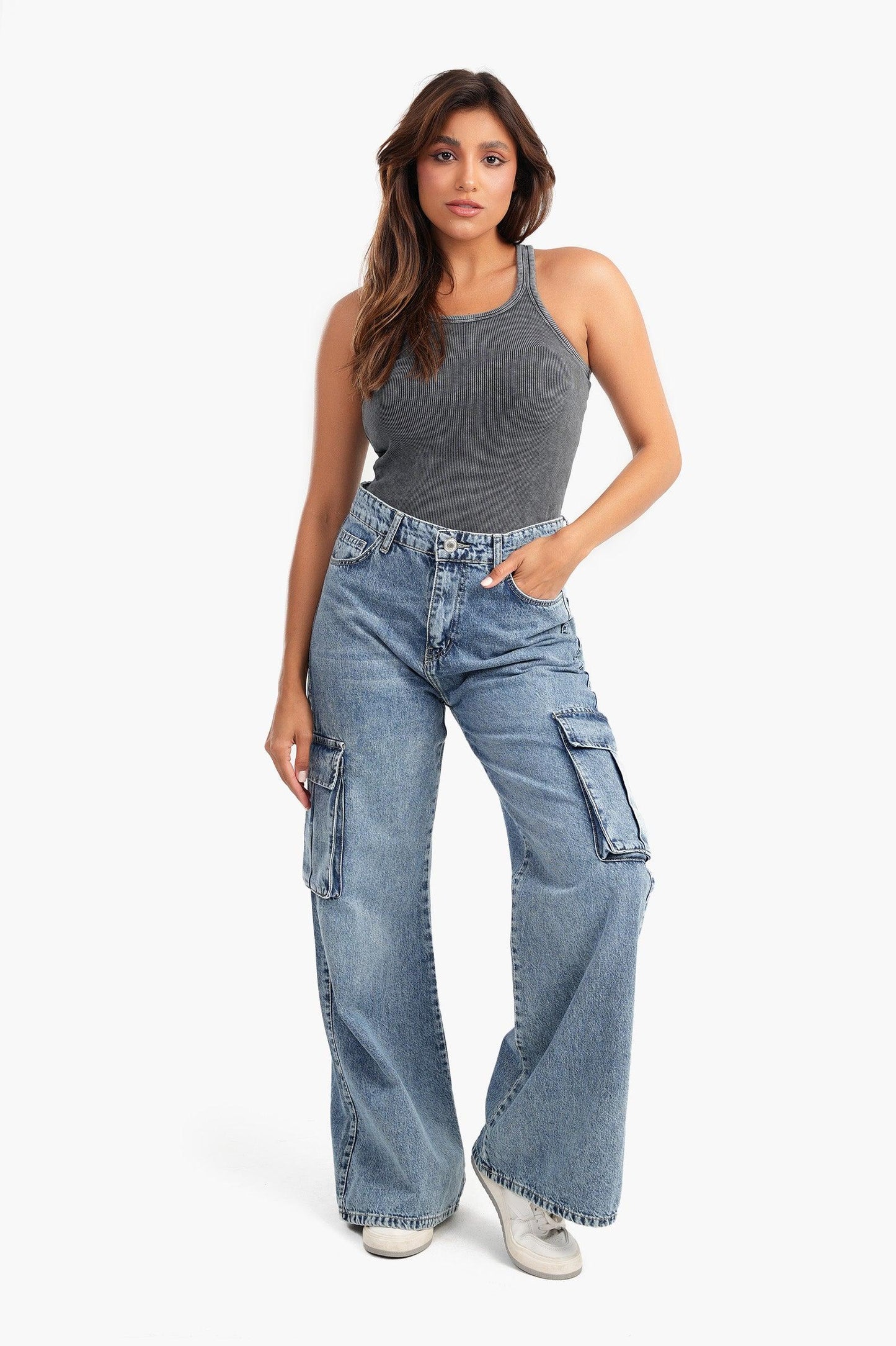 بلوزة قطنية ضيقة