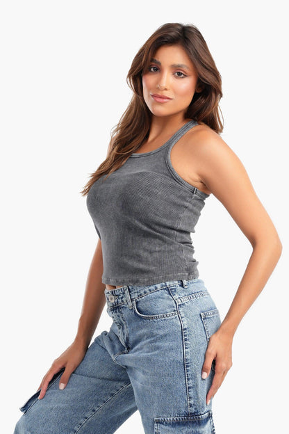 بلوزة قطنية ضيقة