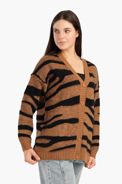 كارديجان منقوش بفتحة رقبة على شكل حرف V