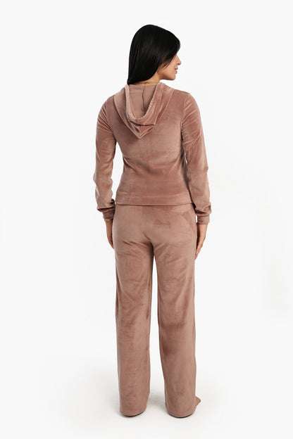 طقم بيجامة مع جيوب