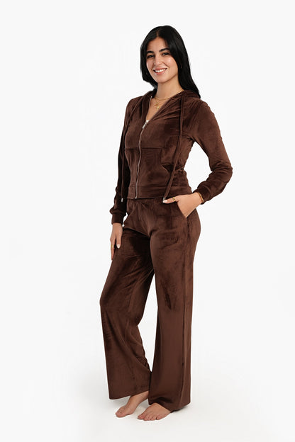 طقم بيجامة مع جيوب