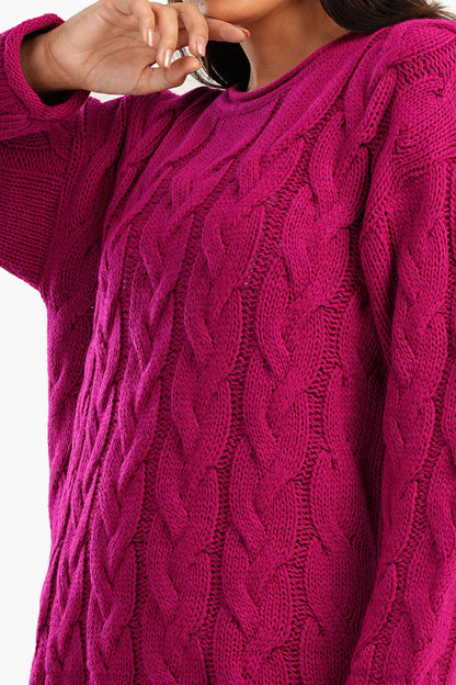 بلوفر محبوك برقبة دائرية