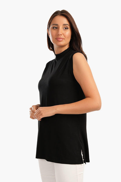 بلوزة فيسكوز سوداء بقصّة عادية