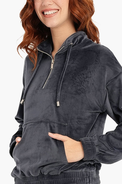 طقم بيجامة مخملية بسحاب نصفي