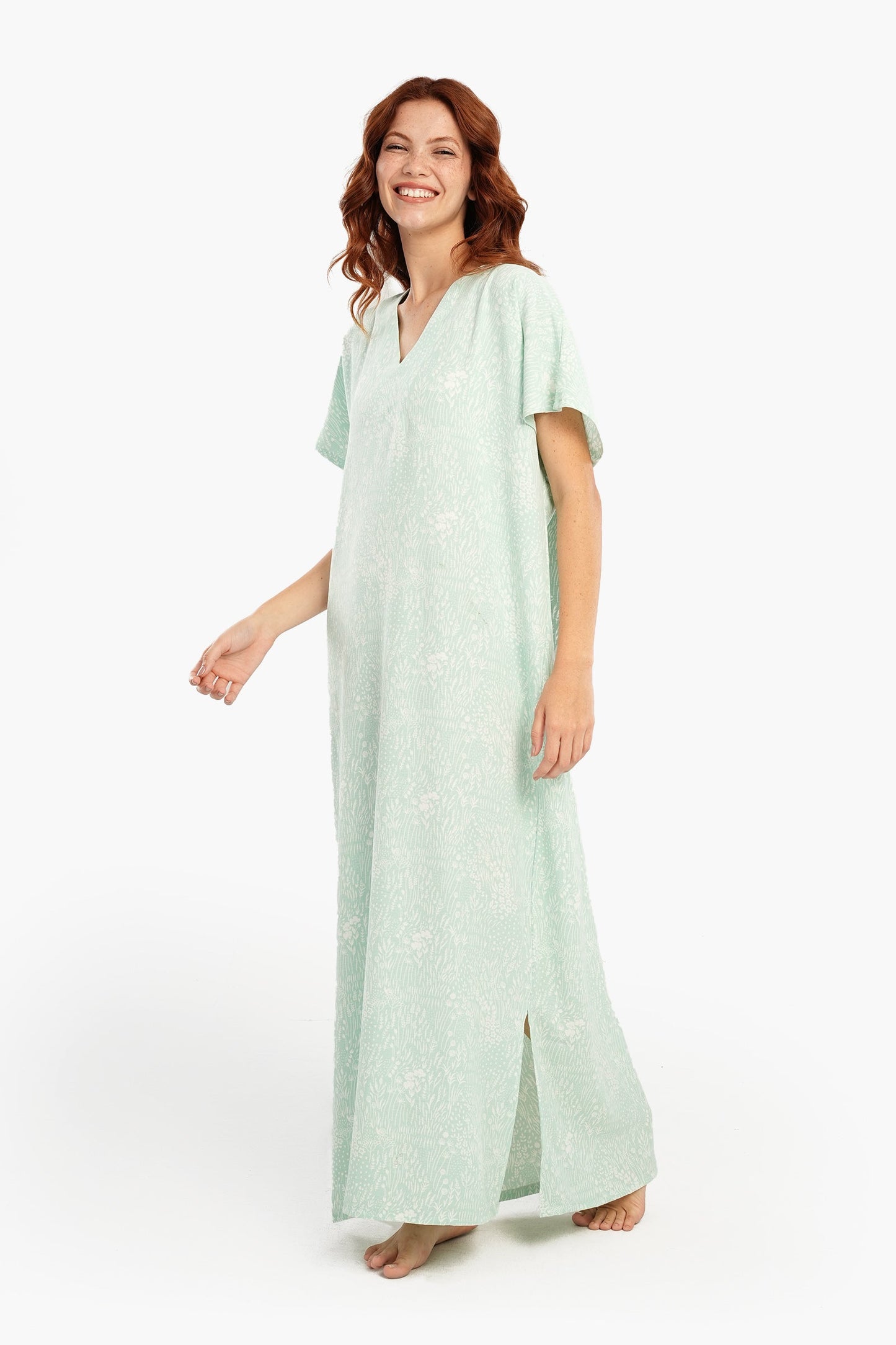 Light Mint Relaxing V-Neck Long Nightgown