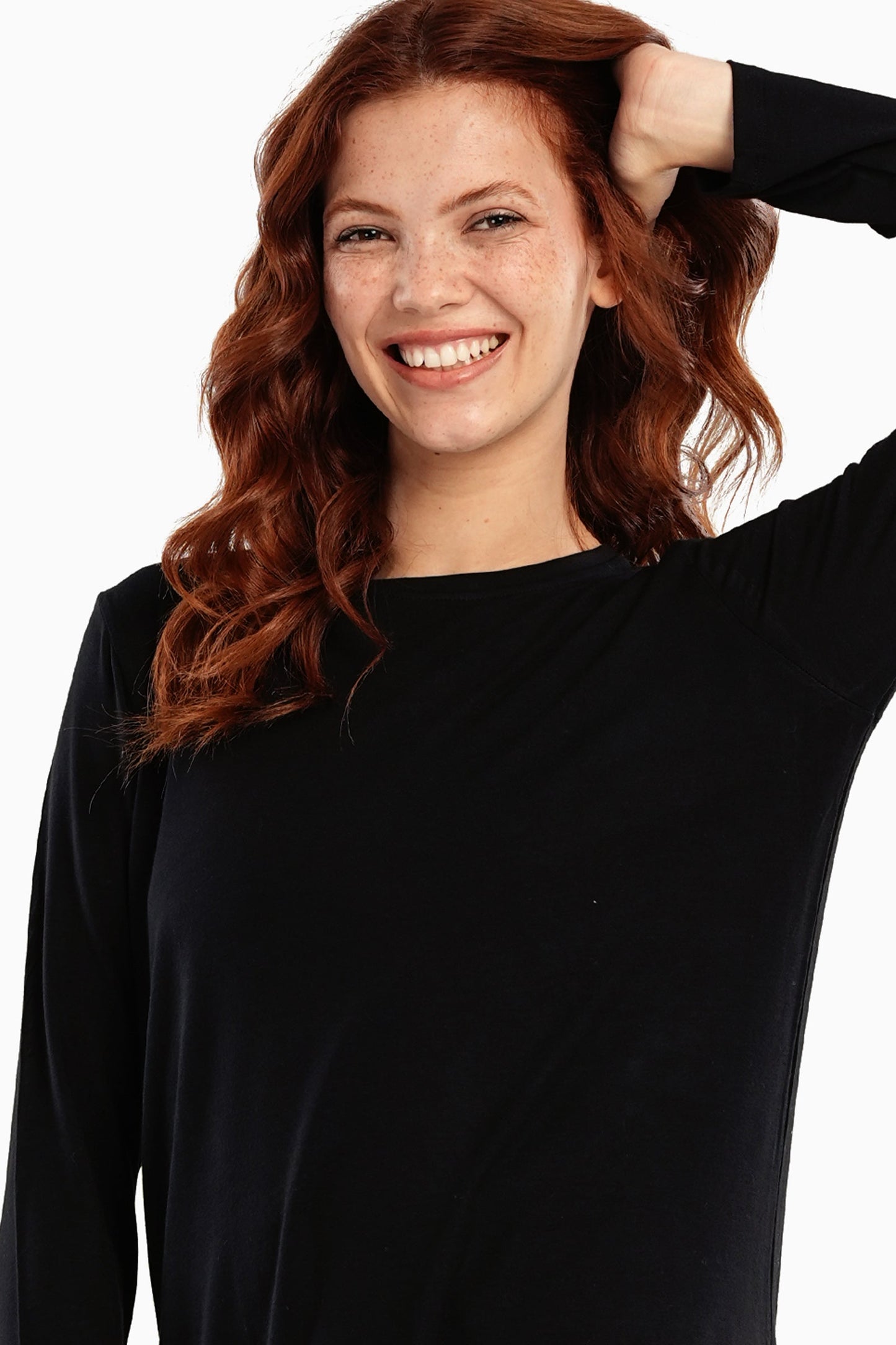 تي شيرت فيسكوز بأكمام طويلة