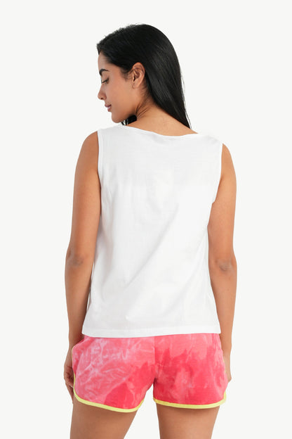 طقم بيجامة مع شورت تاي داي