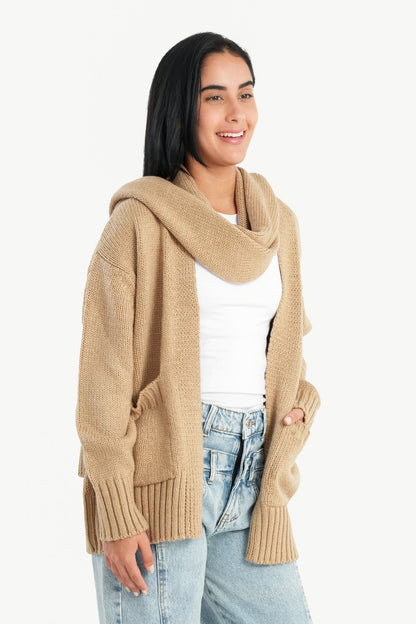 كارديجان محبوك مع وشاح