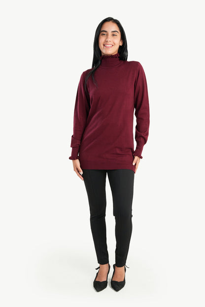 بنطال ضيق باللون الأسود