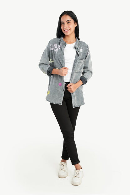 قميص جينز مطبوع مع شقوق