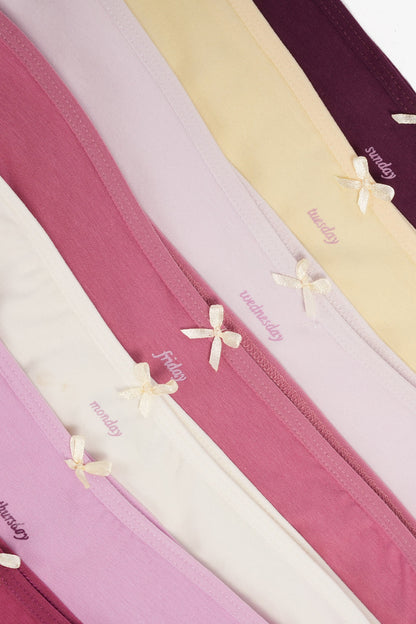 مجموعة من 7 سراويل بيكيني ملونة