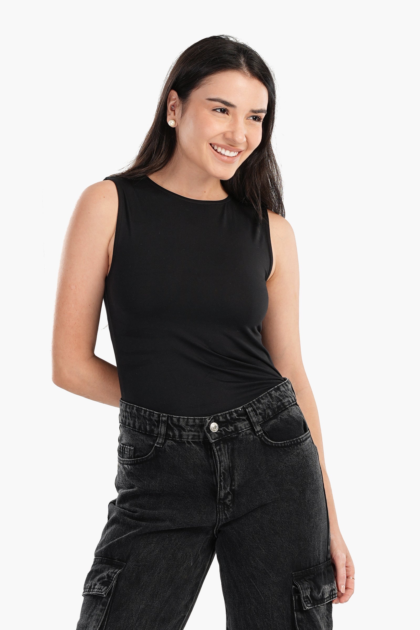 Round Neck Basic Top – RVVER