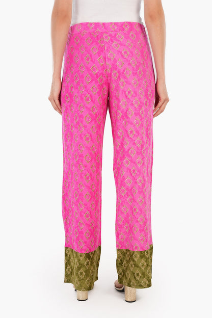 بنطلون مطبوع نابض بالحياة