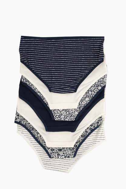 مجموعة من 7 سراويل داخلية ملونة