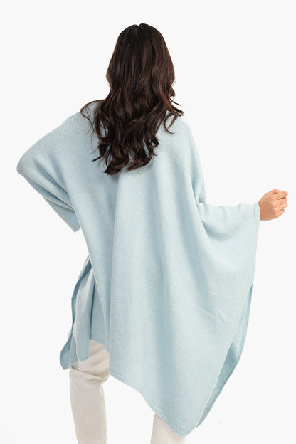 بونشو محبوك من الصوف