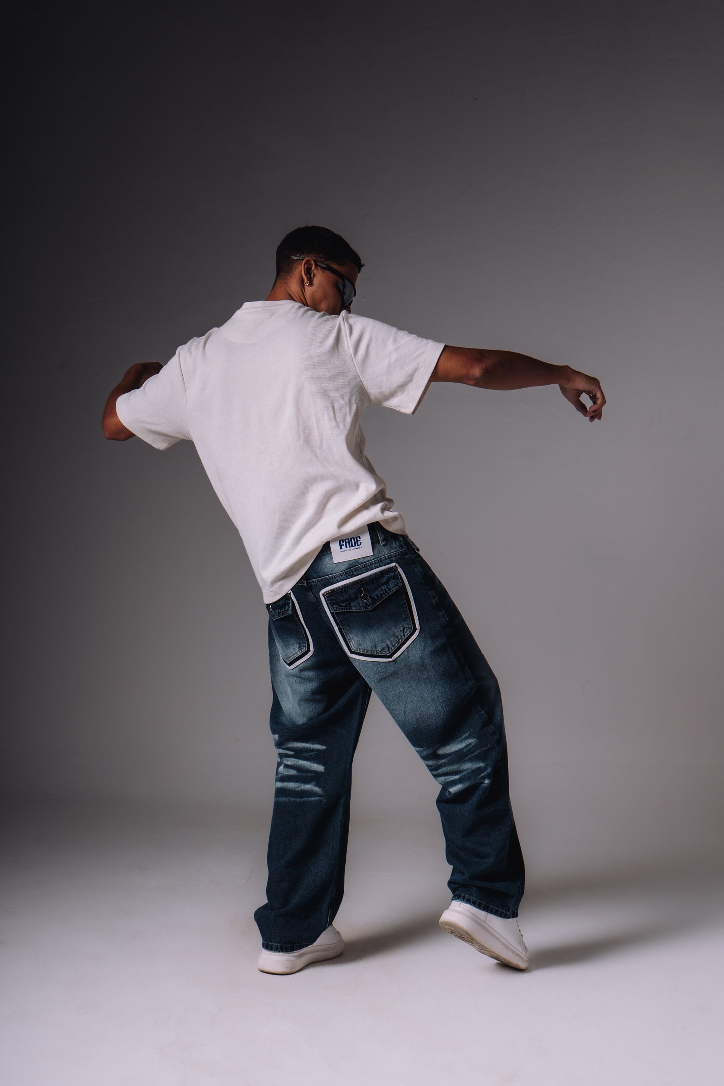 Blue Faded Baggy Fit Jeans with styled Back pockets