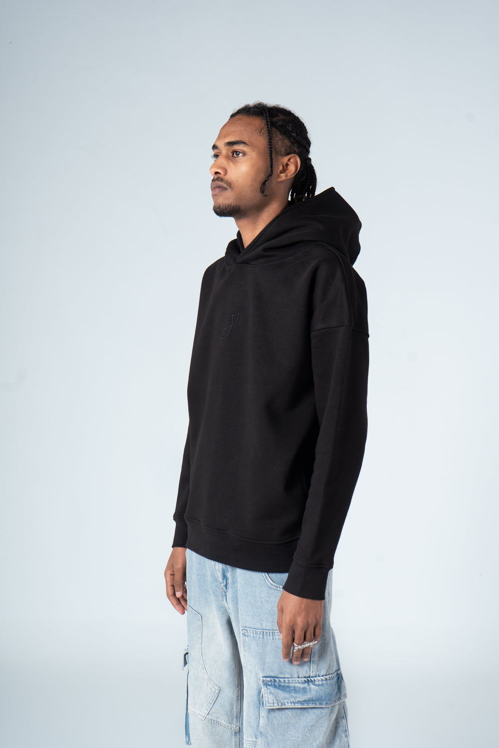 Black Simple Front Embroidery Hoodie