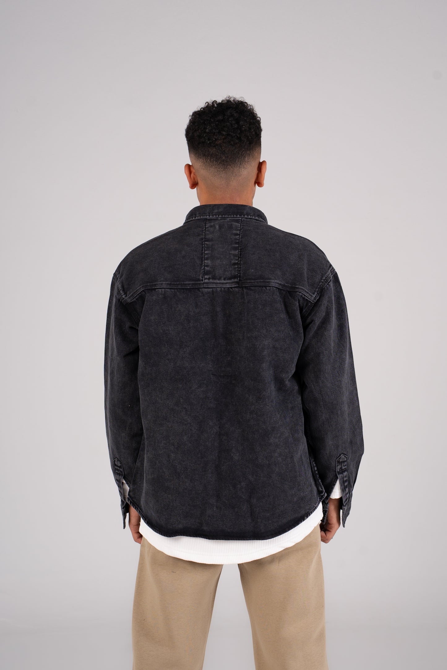 Front Pocket Denim Shirt - قميص جينز بجيب امامي