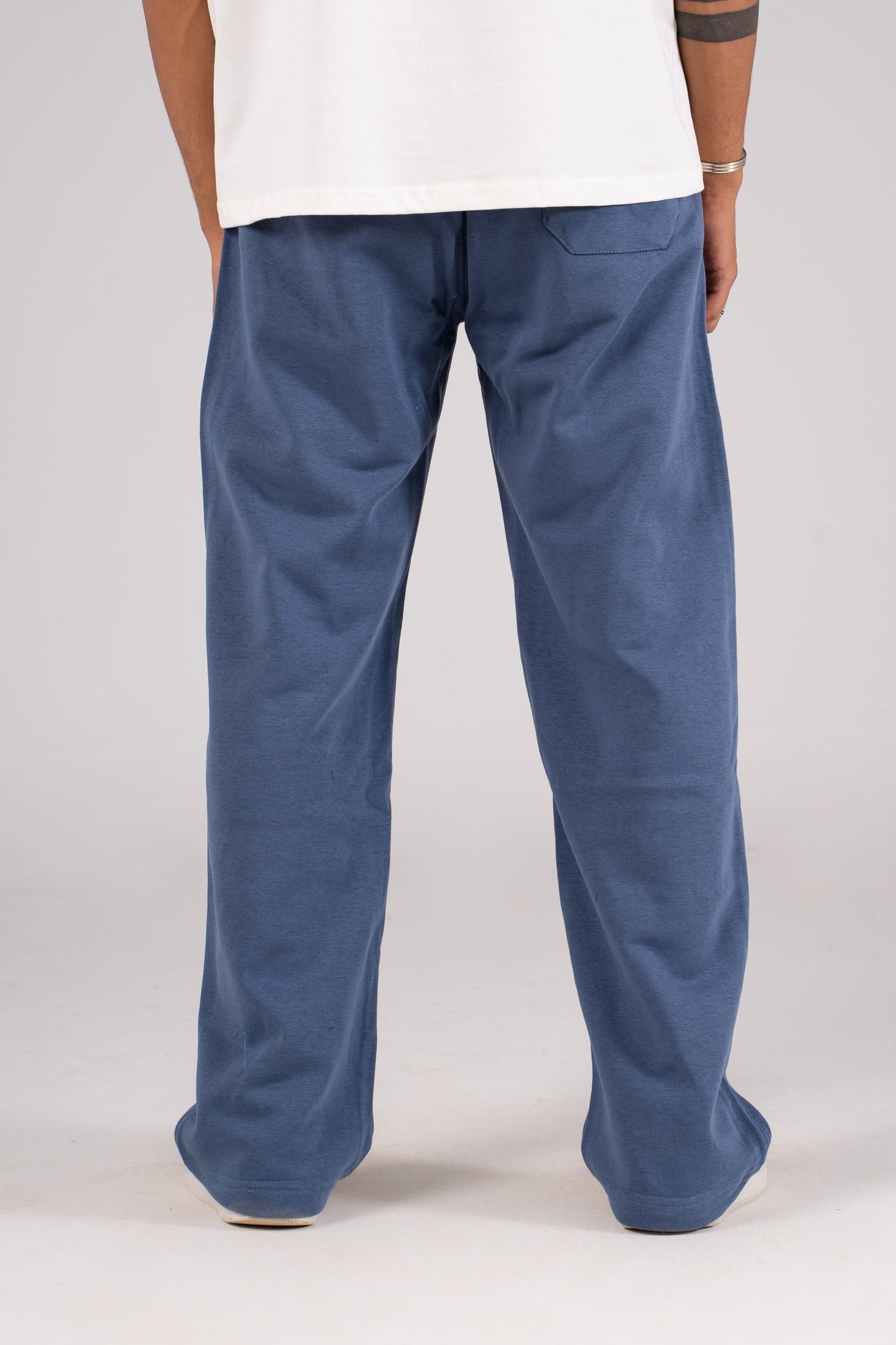 Straight Leg Sweatpants - سويت بانت برجل مستقيمة ( طول السنة )