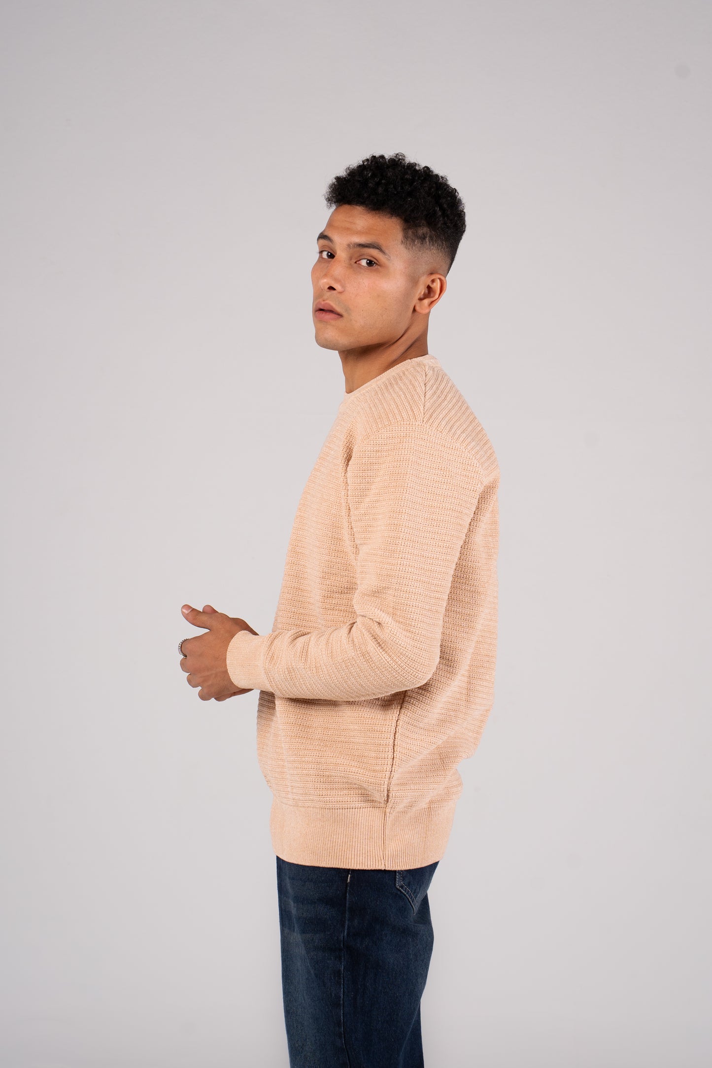 Crew Neck Pullover - بلوفر تريكوه برقبه دائرية