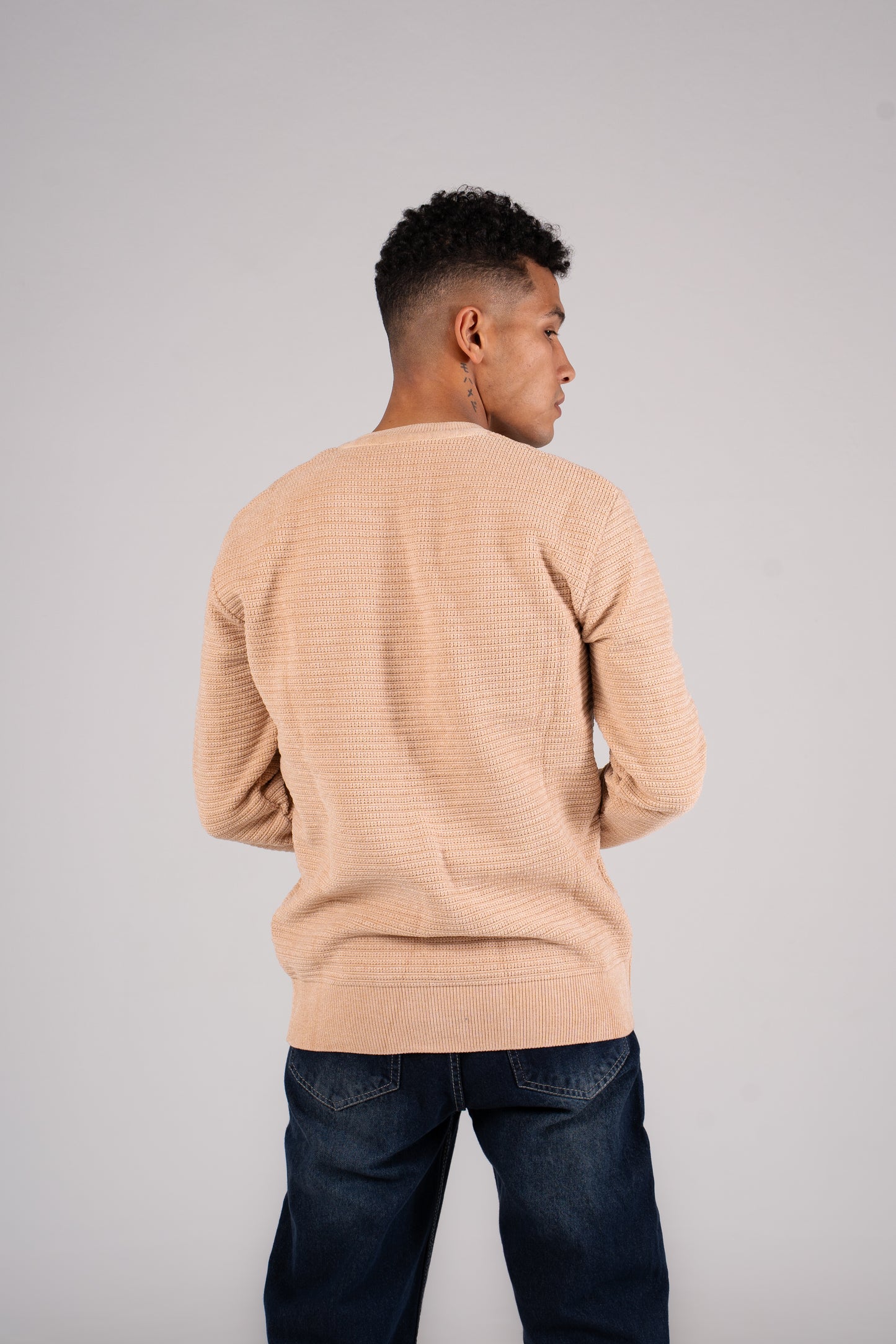 Crew Neck Pullover - بلوفر تريكوه برقبه دائرية