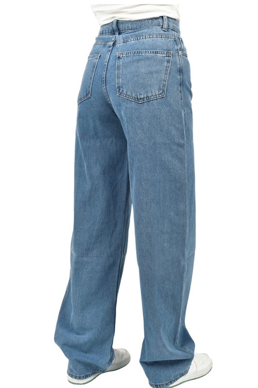 High-Waisted Oversized Jeans with Straight Legs