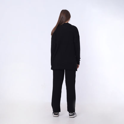 طقم محبوك أسود كبير الحجم