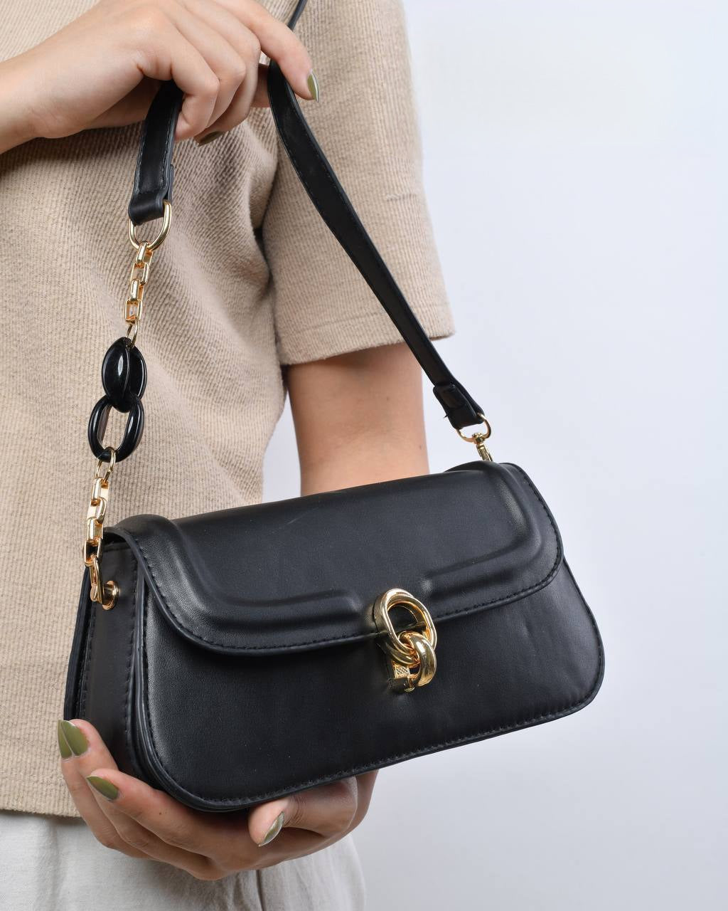 Black Inner 3 Pockets Shoulder Bag