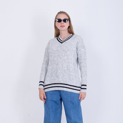 بلوفر محبوك فضي اللون برقبة على شكل حرف V