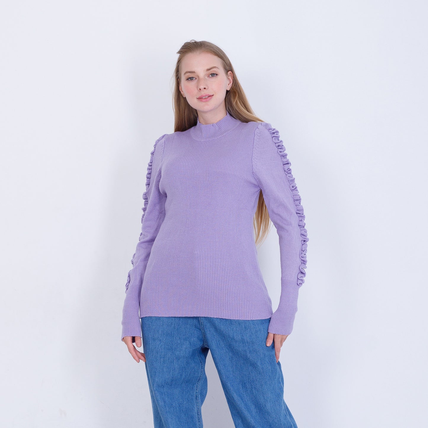 Purple Knitted Pullover With Ruffle Sleeves