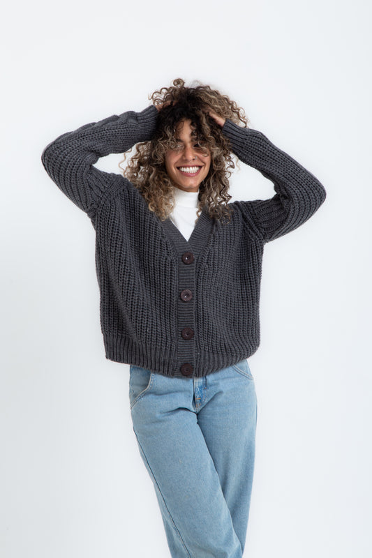 سويتر منسوج بأزرار، رمادي