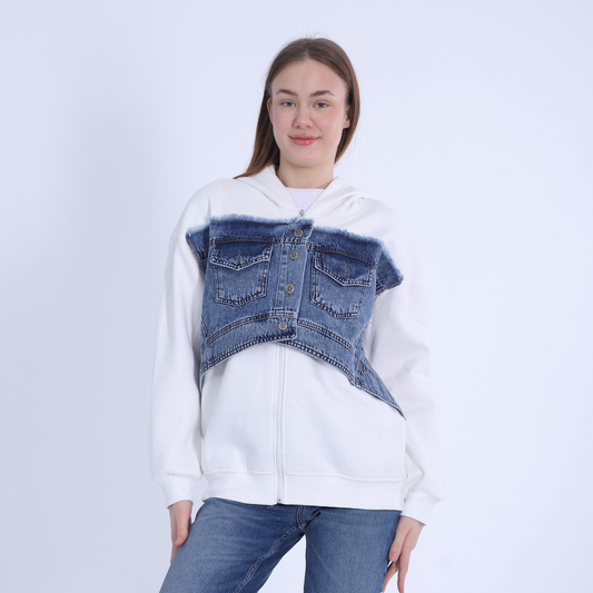 هودي ميلتون أبيض عاجي مع جيوب من قماش الدنيم