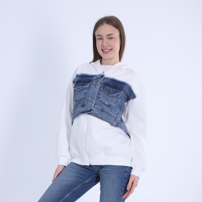 هودي ميلتون أبيض عاجي مع جيوب من قماش الدنيم