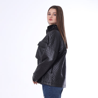 سترة جلدية سوداء من كابيتون مع جيوب قابلة للطي