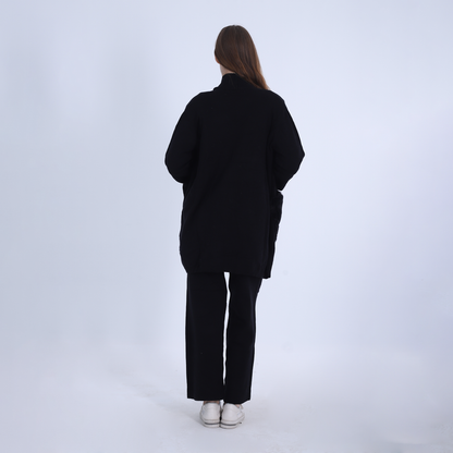 طقم محبوك أسود مكون من 3 قطع مع جيوب من الفرو