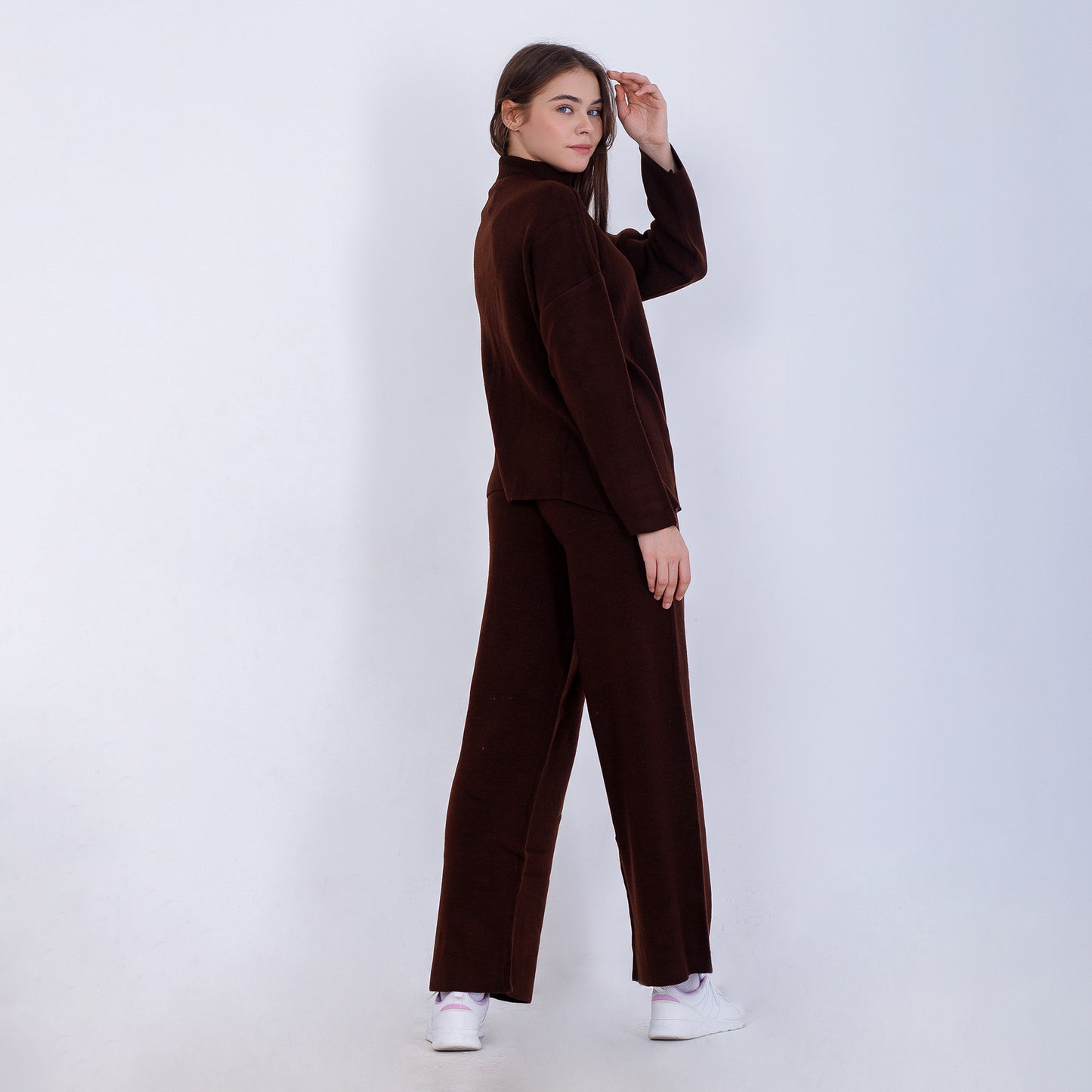 Brown Knitted Set of Zip Neck Sweater & Pants