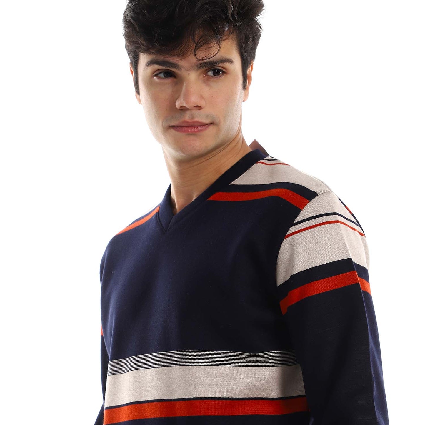 Striped V-Neck Fleeced Pullover - بلوفر صوف مخطط برقبة V