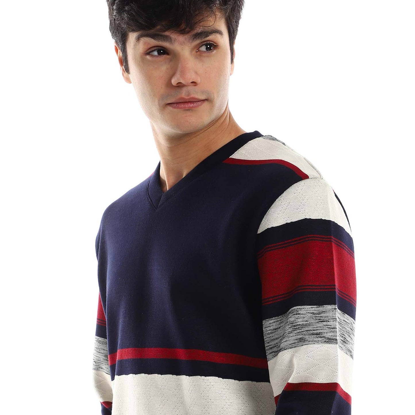 Striped V-Neck Fleeced Pullover - بلوفر صوف مخطط برقبة V